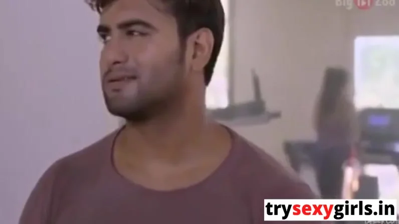 Pool Me Btaya Gym Trainer Ko Ghar Bulakar Choda