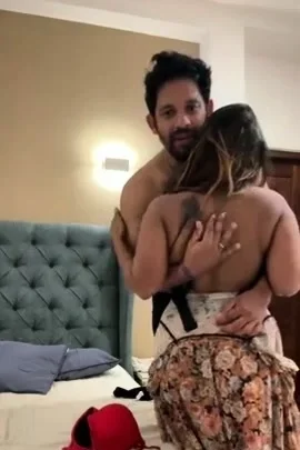 Indian amateur couple fucking very hard in hotel room