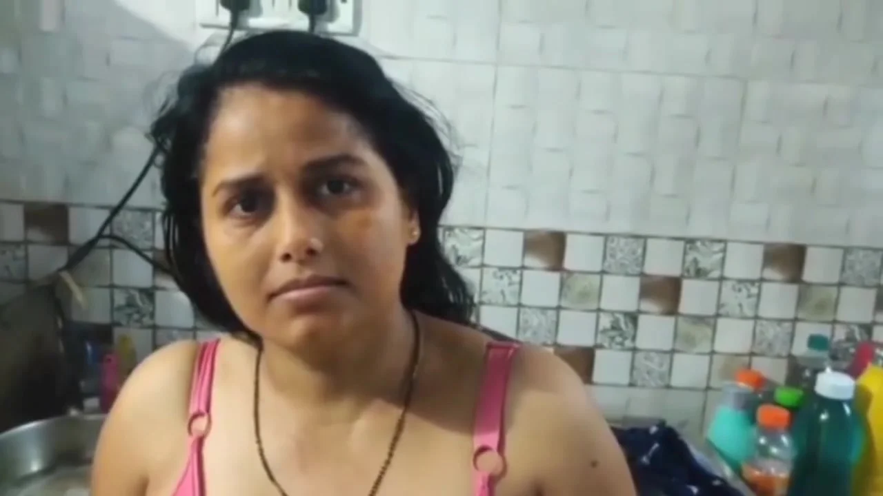 Sex In The Kitchen Maid Making Food And Enjoy Pusssy Fuck