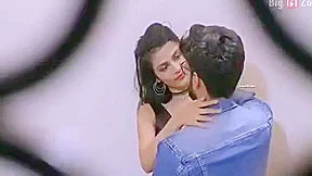 Indian Sexy Bhabhi 3 - Indian Bhabhi And Hot Indian Aunty