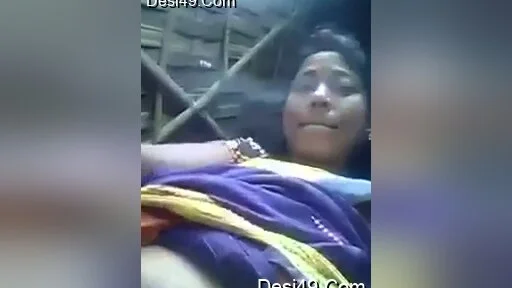 Today Exclusive-horny Boudi Masturbating