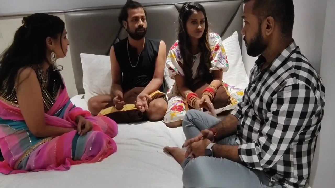 Mature Indian Aunty Teaching Her Young Lover How To Do Sex