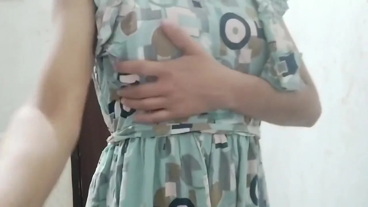 Stepsister Ka Room Band Karke Jabar Dasti Pela