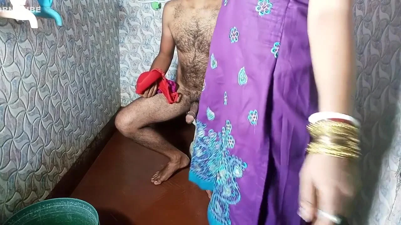 Stepsons Masturbate With Stepmom Bra-panty