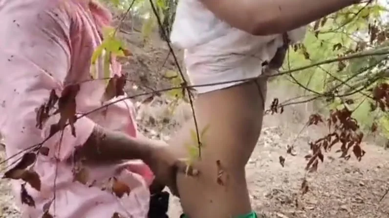 Desi Indian Girl In Field Sex Enjoy