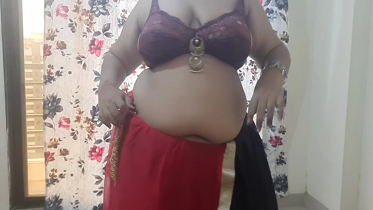 Horny Indian Naughty Bride Getting Ready For Her Suhaagrat