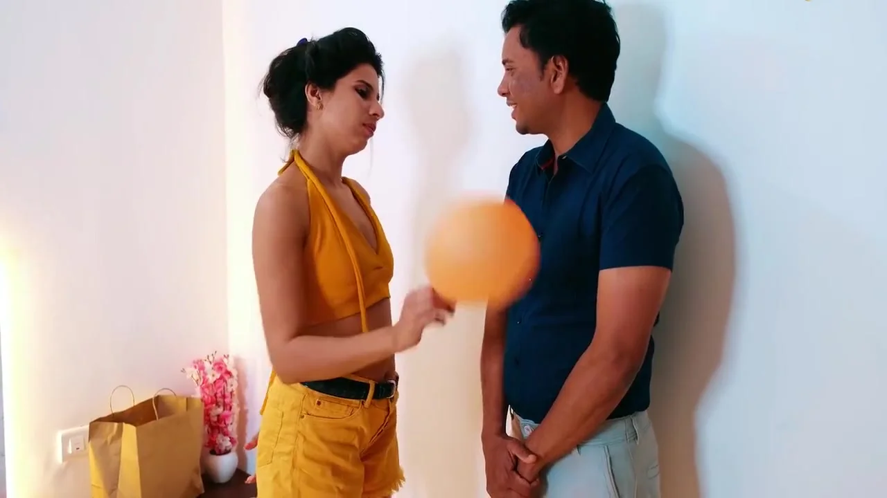 A Horny Sexy Lady Fucked Hard By A Delivery Boy On Her Birthday