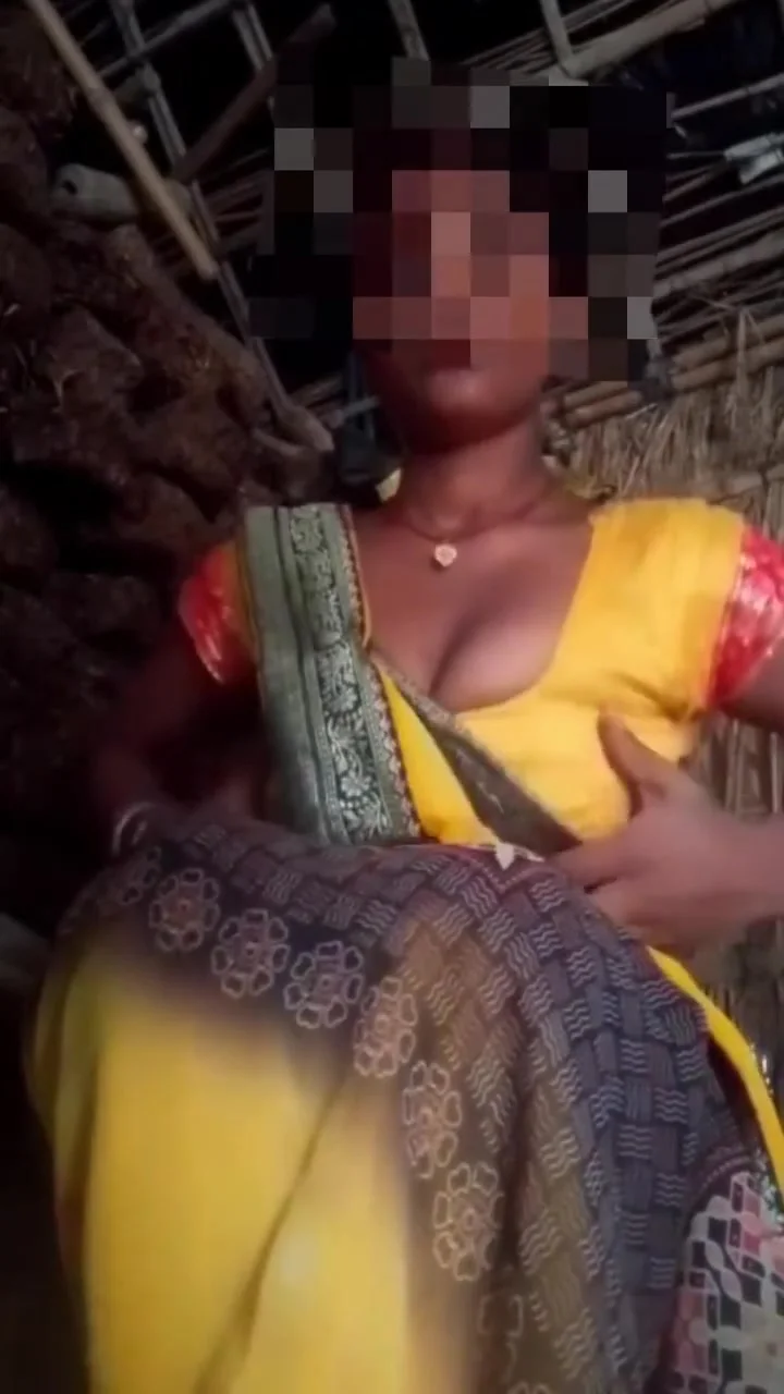 Auntys Cool Chut Me Finger Put And Left The Water