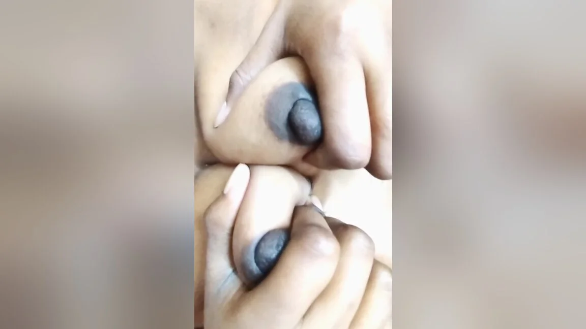 Indian Bhabhi Cheating His Husband In Oyo Hotel Room With Hindi Audio 6