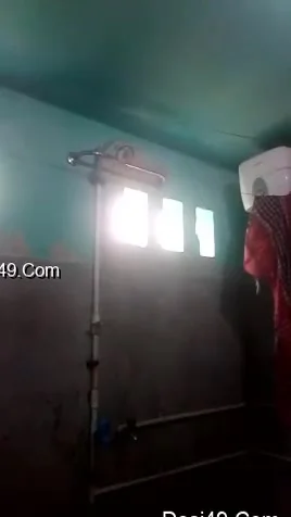 Exclusive- Sexy Kolkata Girl Tumpa Bathing 1