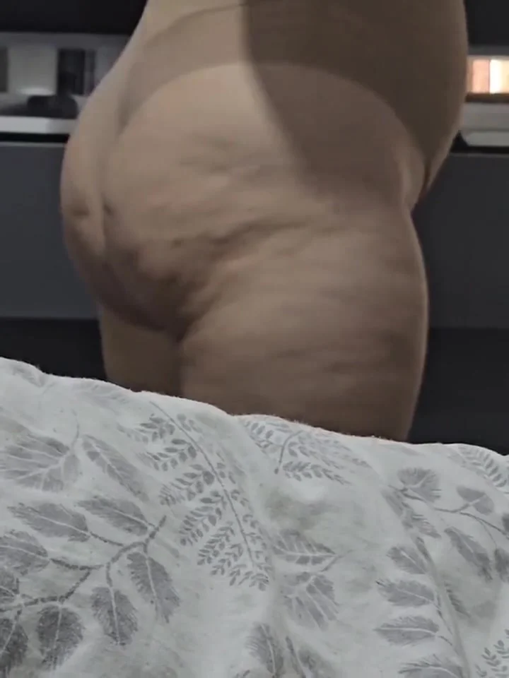 Stepmom Naked Like A Bitch In Front Of Indian Stepson Dick