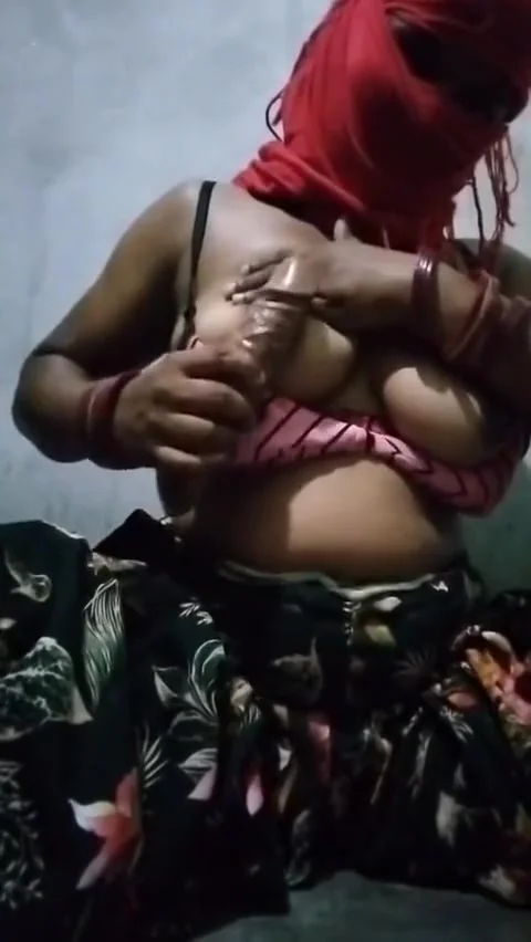 Big Boss - Bigg Boss Big Ass Bhabhi Tears Her Fat Ass With Dildo