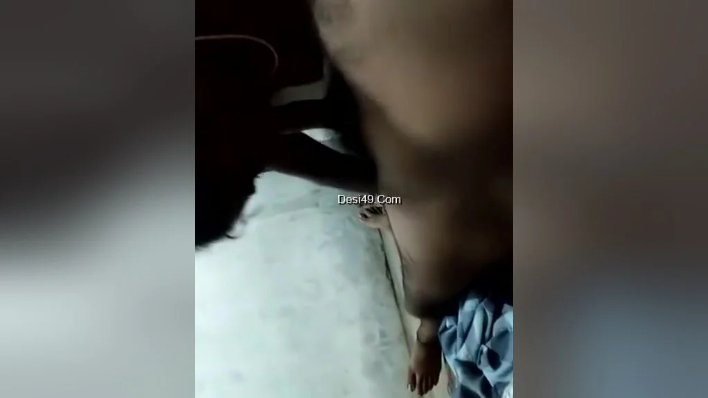 Today Exclusive-desi Bhabhi Handjob And Blowjob 2