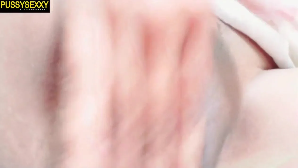 Sri Lankan - Outdoor Sex Voice Callකෙසෙල් පදුර යට කොල්ල මෝල් කරලා කටට චුත් දා