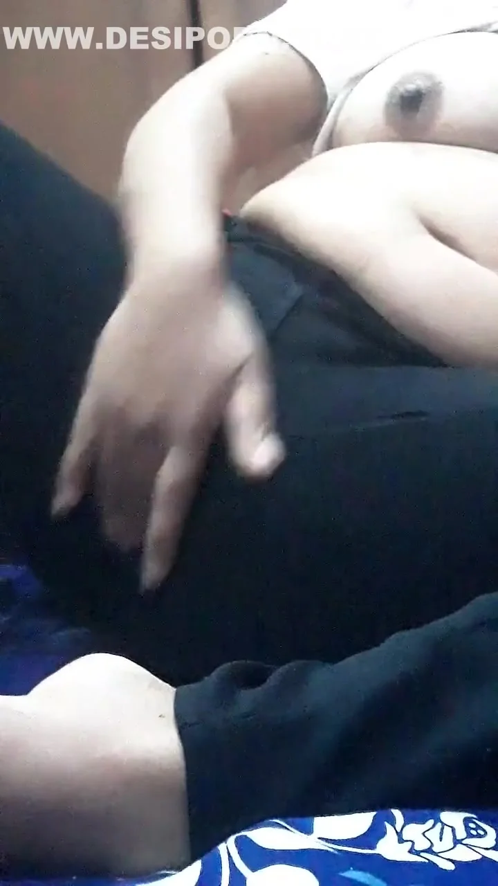 Asian Girl Masturbating