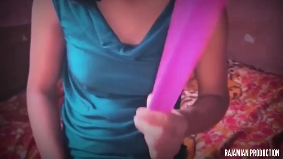 Desi Bhabhi Fucked By Her Boss Untill He Satisfied