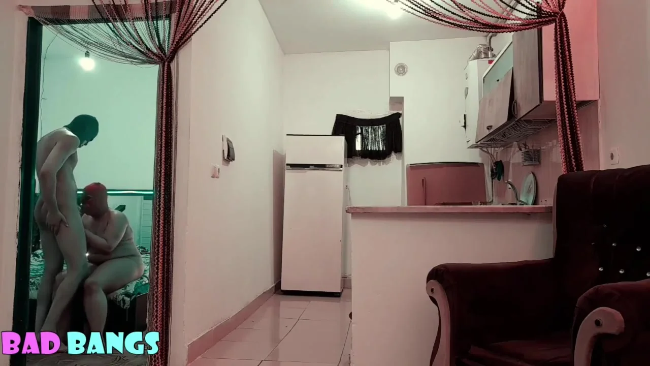 Iranian-horny Stepmom Having Sex With Her Stepson!