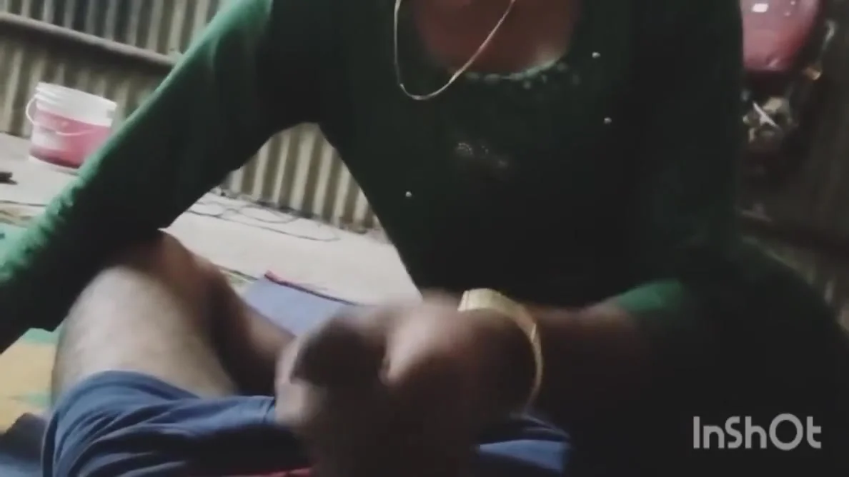 Water Came Out Of The Hand Of Stepbrother-in-laws Penis Desi Sexy Video