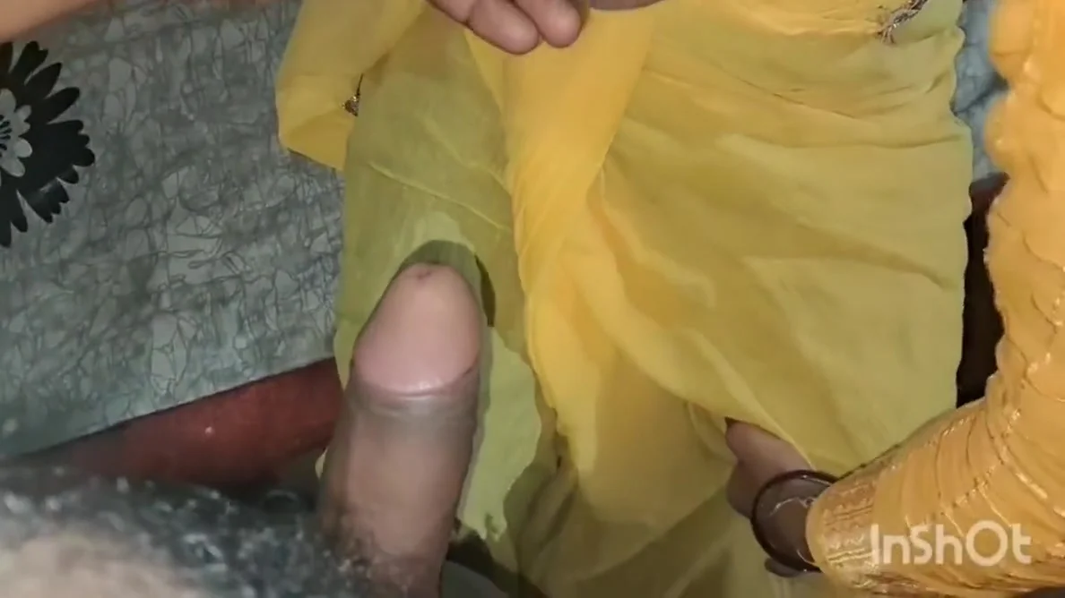 Debar Ne Bhabhai Ke Muho Me Dala Land