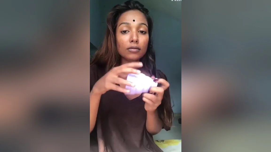 Today Exclusive- Sexy Desi Girl