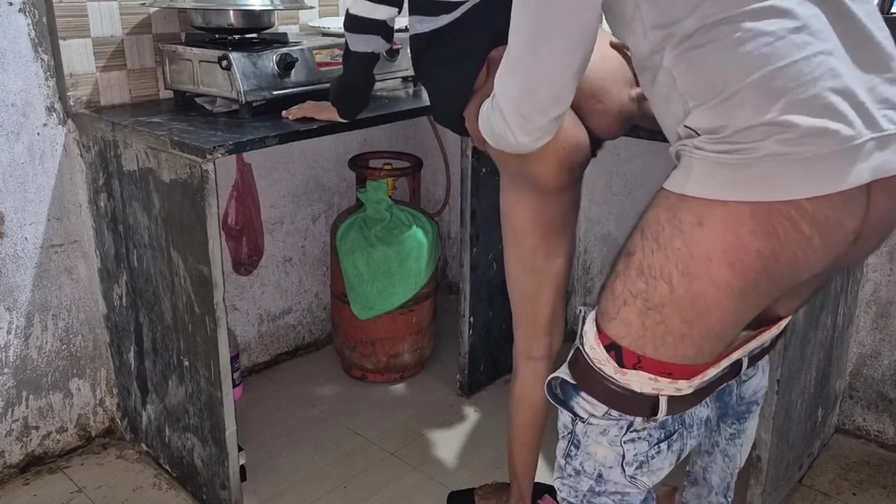 Hardcore Sex With My Girlfrend In Kitchen