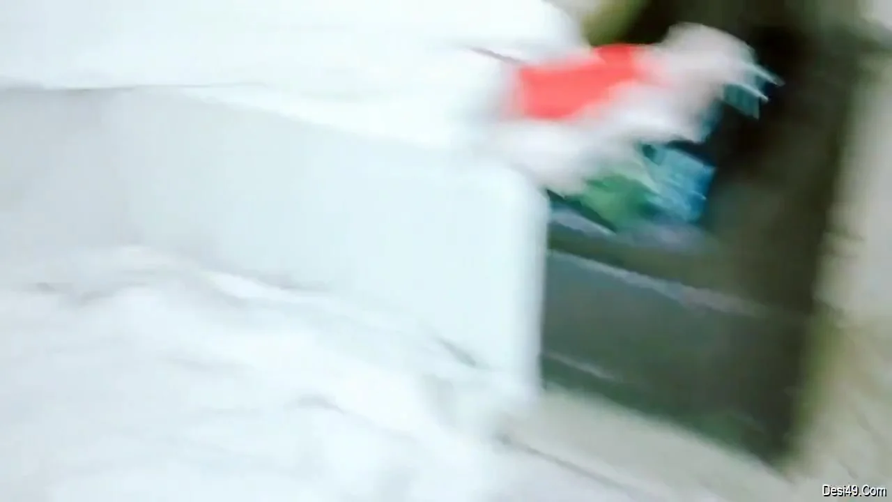 Today Exclusive- Hot Desi Couple Romance And Batting Video 2