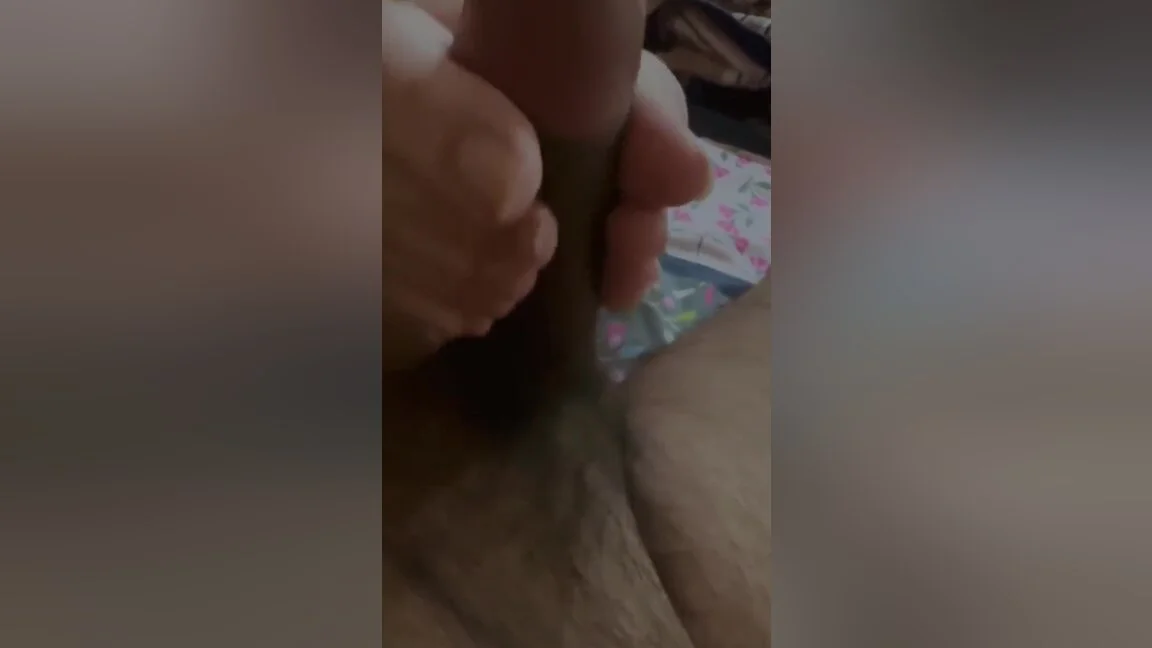 Indian Bhabhi Giving Footjob Cumshot