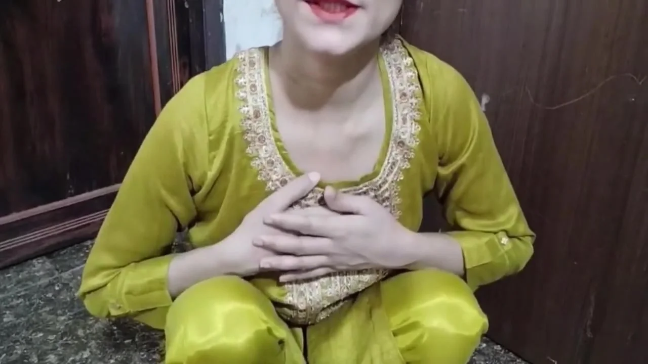 Bhabhi Ko Akela Dekh Kar Dever Ne Chod Diya