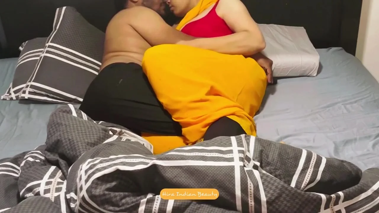 Saree Sex: Hotwifes Sensual Bedroom Fun With Her Cuckold Husbands Boss
