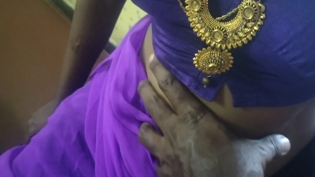 Tamil Couple Liplock Face Lick Boob Show