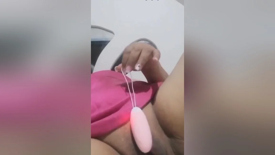 Hot Milf In My Husband Doesnt Fuck Me Anymore So I Send Videos To My Lover Who Is Looking Forward To Me