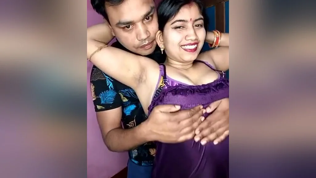 Hema Bhabhi Sexy Romance On Live Cam Show