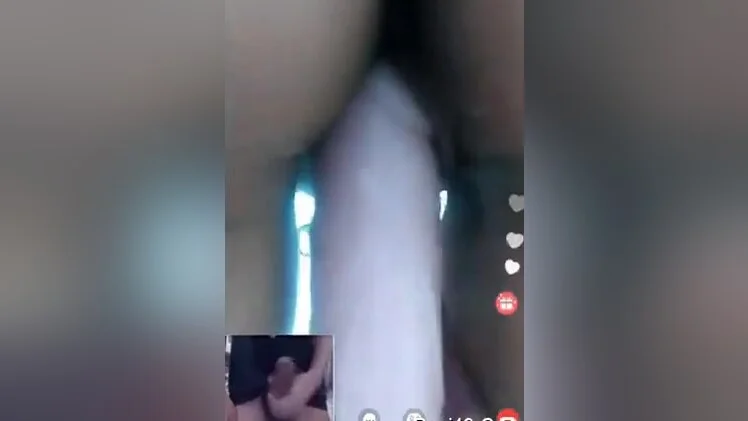 Today Exclusive- Sri Lankan Milf Showing Her Boobs And Pussy On Video Call