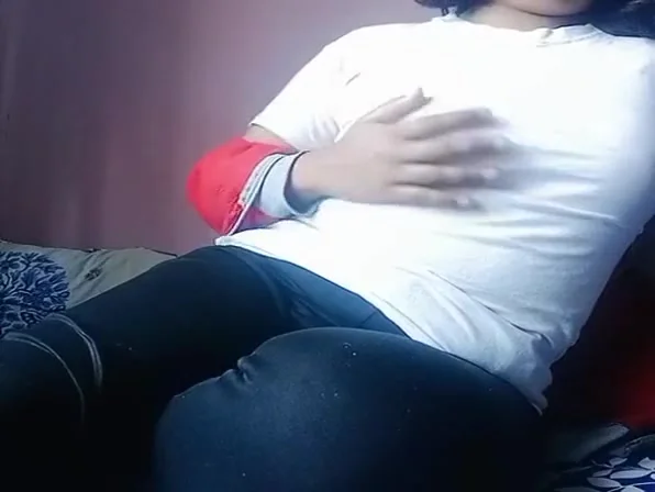 Teen 18+ Girl Squirting