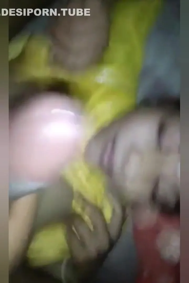 Beautiful Rajasthani Bhabhi Topless Show Video