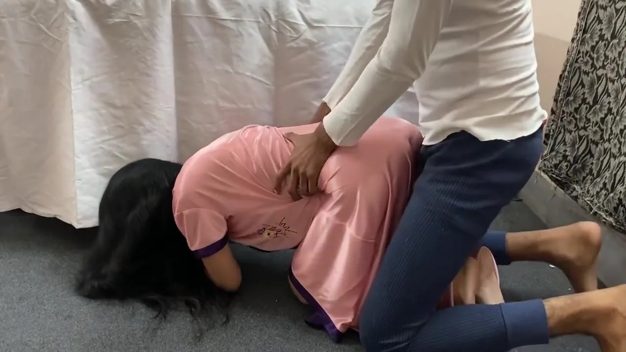 Chachi Ki Moti Gand Aur Pyasa Devar New Desi Sex Video