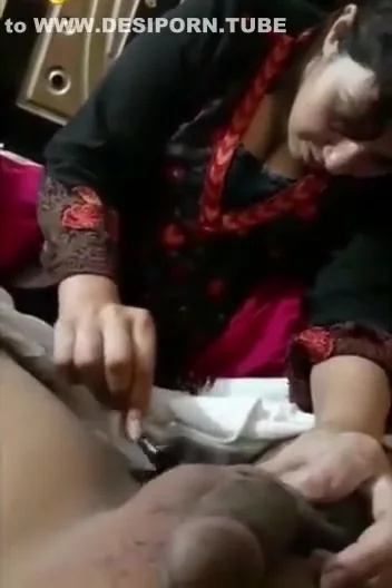 Desi Shaving Cock Video