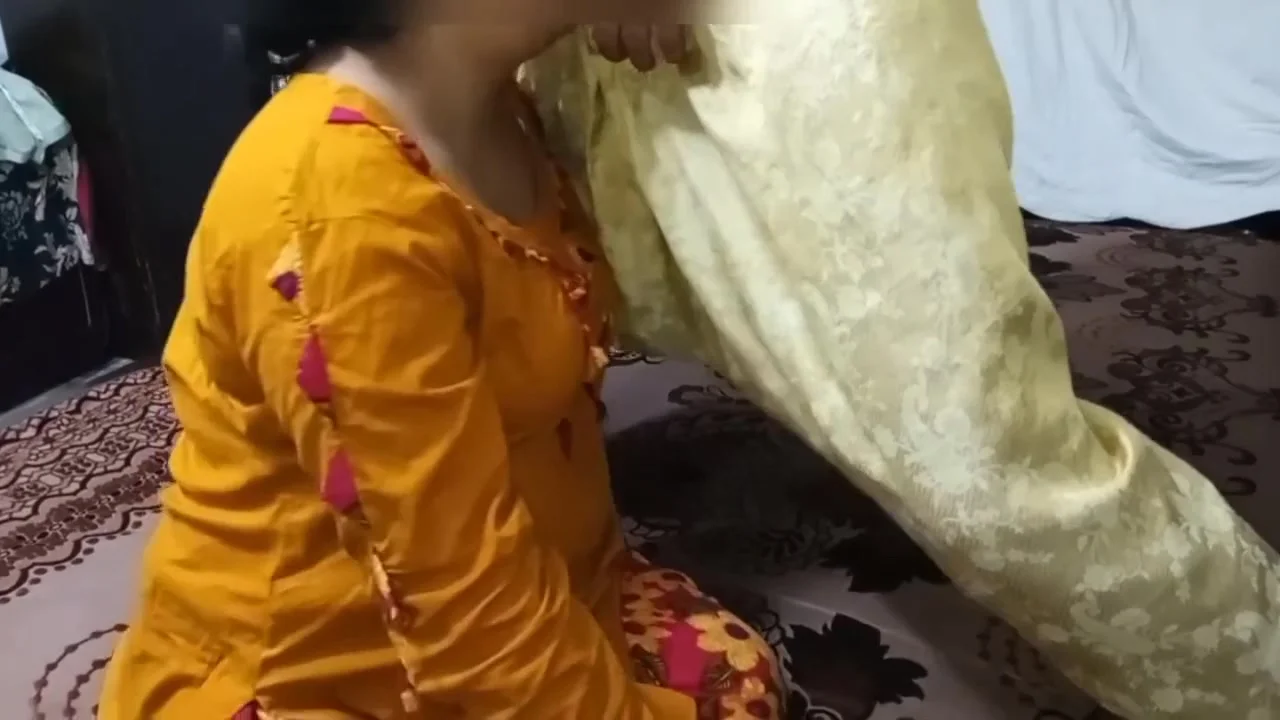 Stepmom Was Shown By Stepson To Prove That He Is Male - Hindi Story With Audio