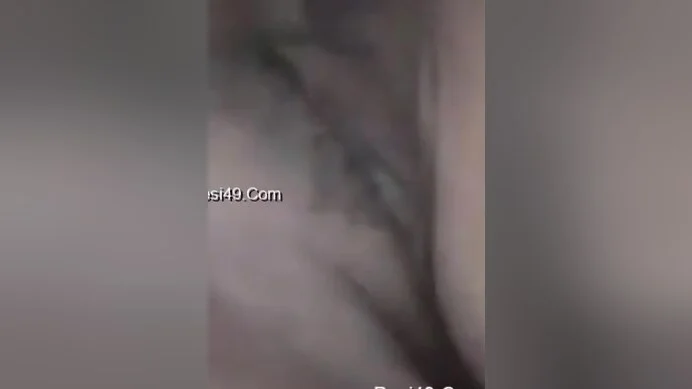 Today Exclusive- Horny Desi Girl Showing Her Boobs And Pussy