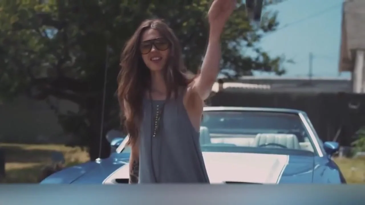 Mia Khalifa, Mia Malkova And Lana Rhoades - Mario Joy - Glamour Girl (video)