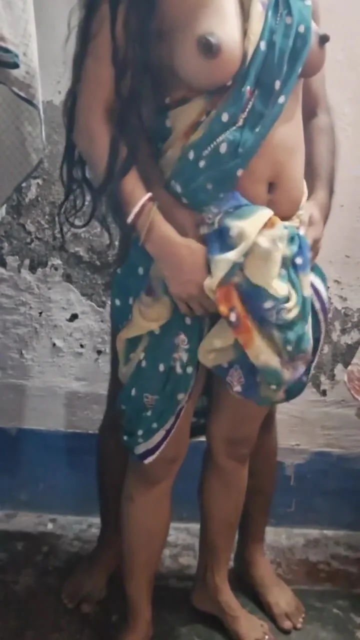 Hot Ki Chudai With Village Bhabhi