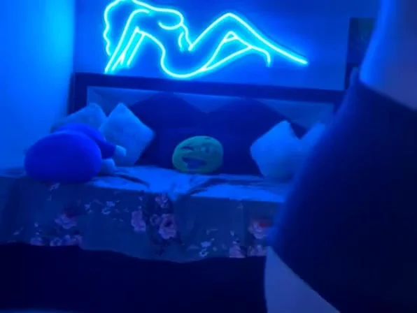 Young Indian Girl Gets Big Cock