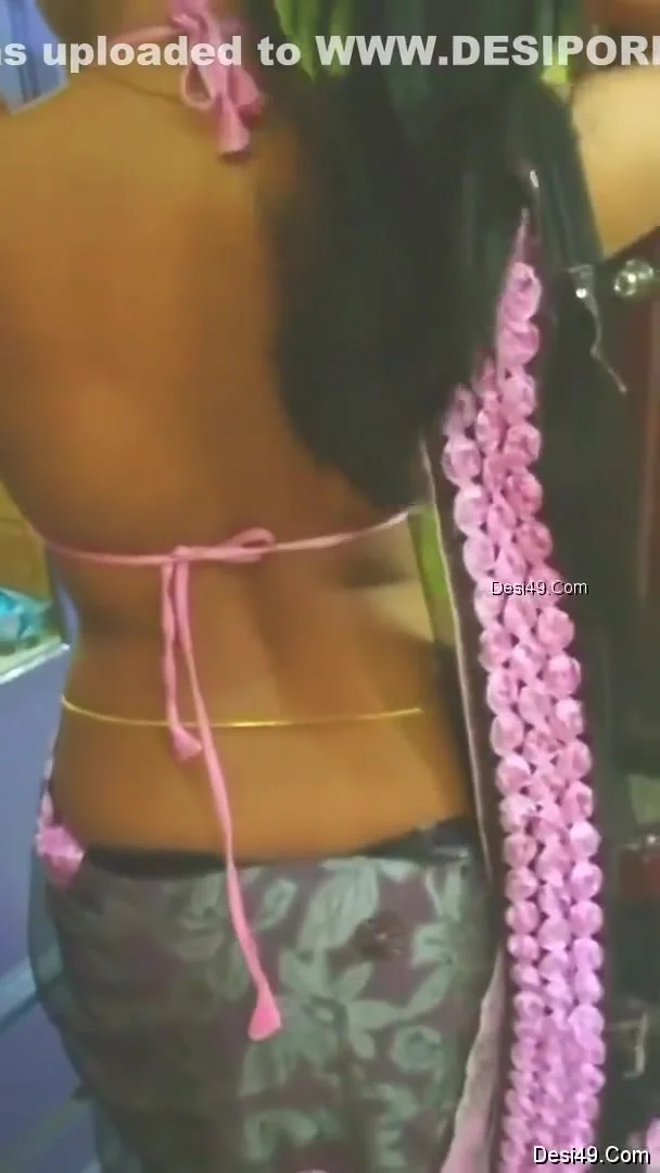 Exclusive- Desi Girl Ramya Strip Tease Her Saree