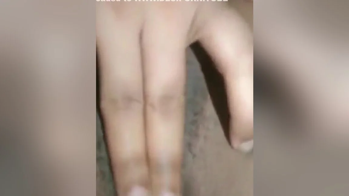 Indian Girl Masturbating