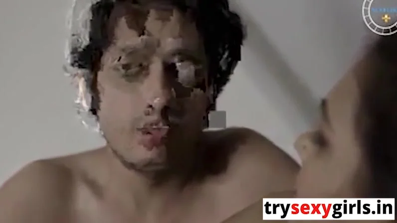 Pati Ne Bola Aane Me Late Hoga Office Se Padosi Ne Choda