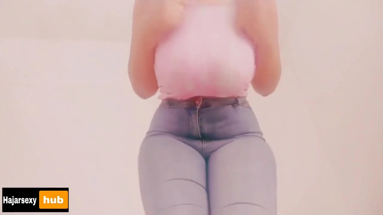 لقحبة ديالك طبونها حامي عطيه ليا بغيت زبك نحطو بين صدري ونزير عليه يبقا يطلع و يهبط و نلحسو بلساني