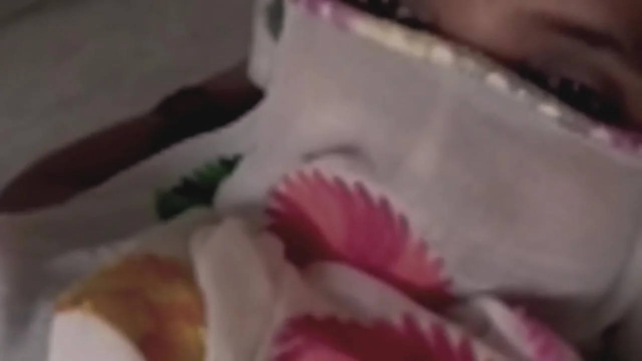 Indian Desi Bhabhi Ke Chut Ki Pyas Ko Dever Ne Mitaya