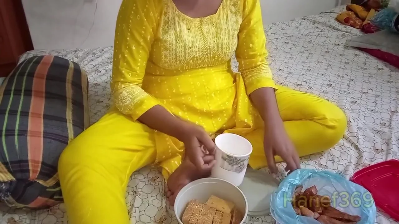 Bangladeshi Beautiful Girlfriend Fucking In The House . Just Enjoy 01