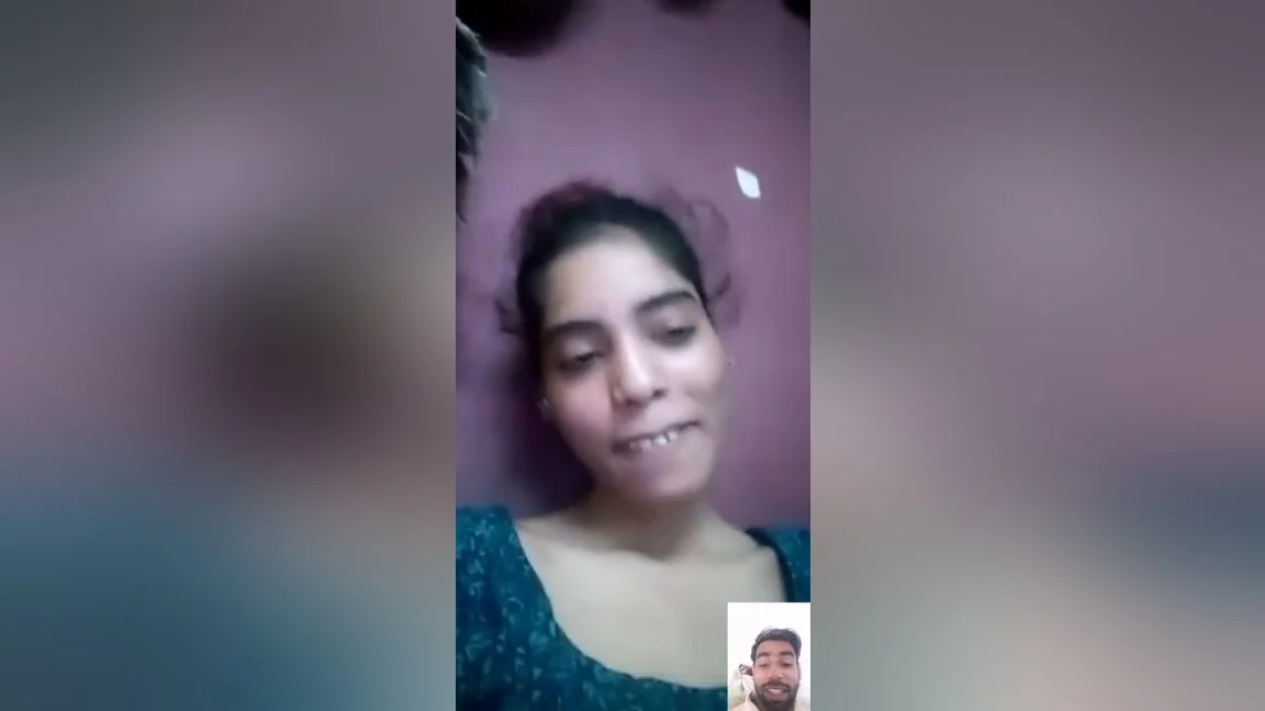 My Girlfriend Shows Her Boobs On Videocall. Very Horny Girls