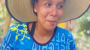 Wide Hips In Inocente Campesina Me Chupa Verga En El Bosque Hasta Tragarse Mi Leche A Cambio De Dinero 10 Min